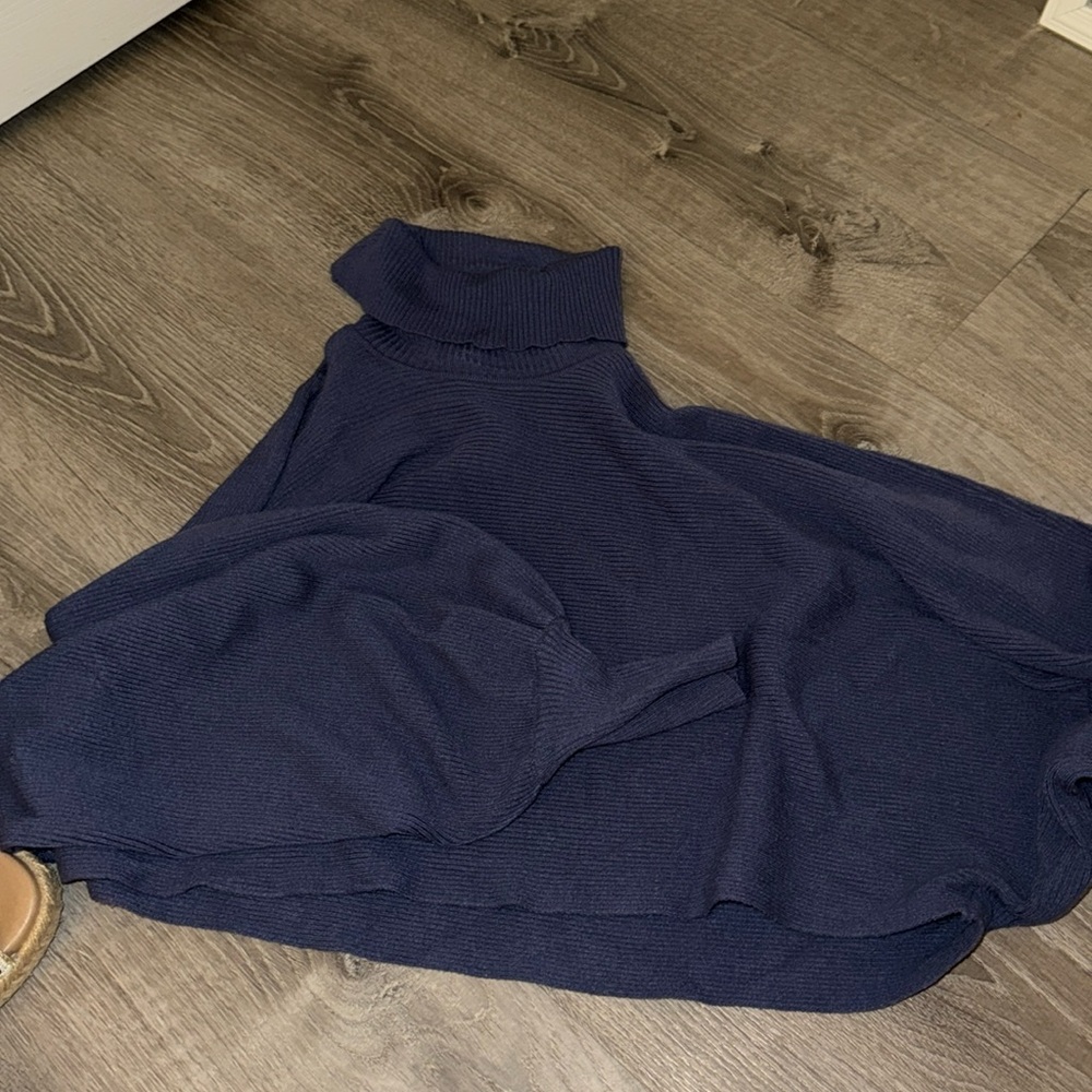 Forever 21 cropped sweater